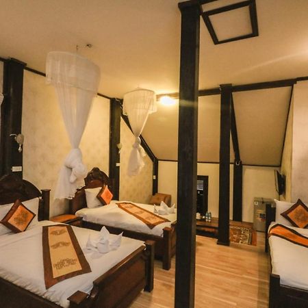 Ananta Hotel Luangprabang Extérieur photo