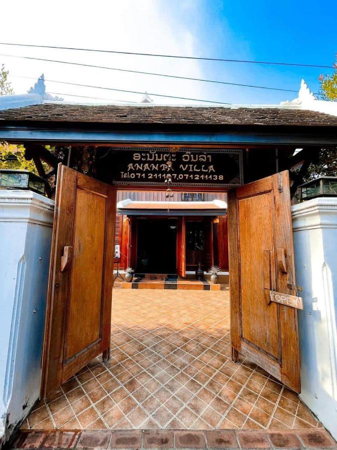 Ananta Hotel Luangprabang Extérieur photo