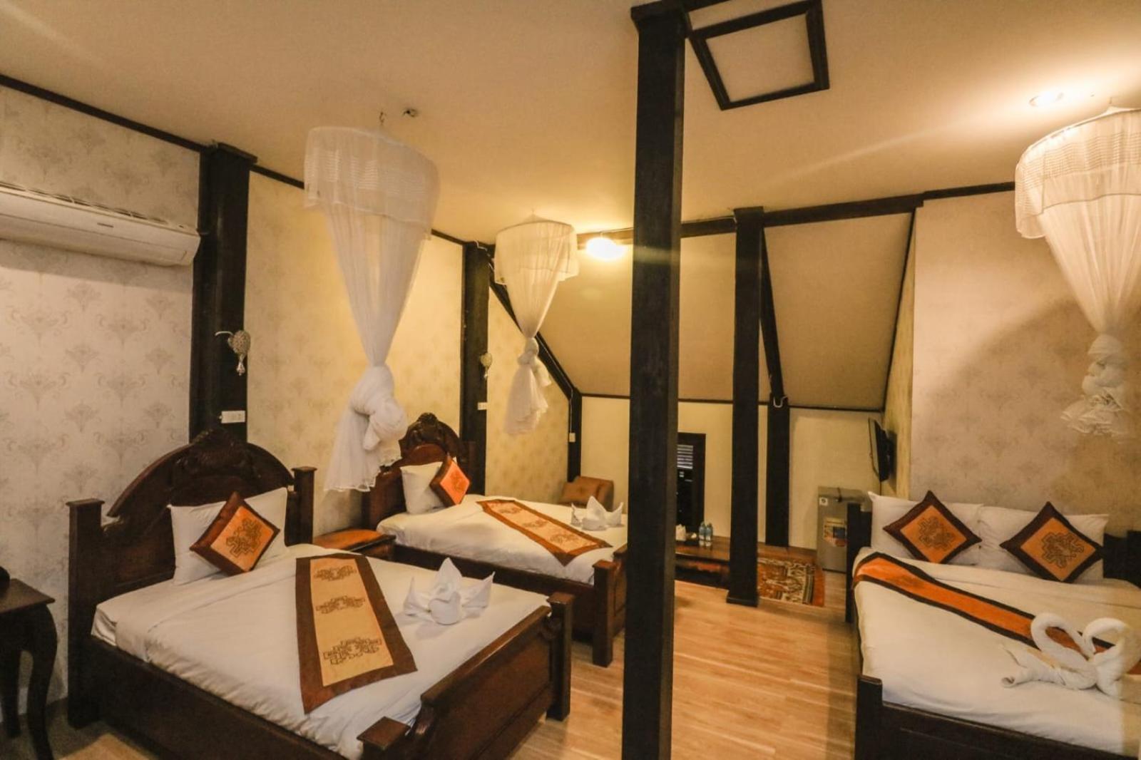 Ananta Hotel Luangprabang Extérieur photo