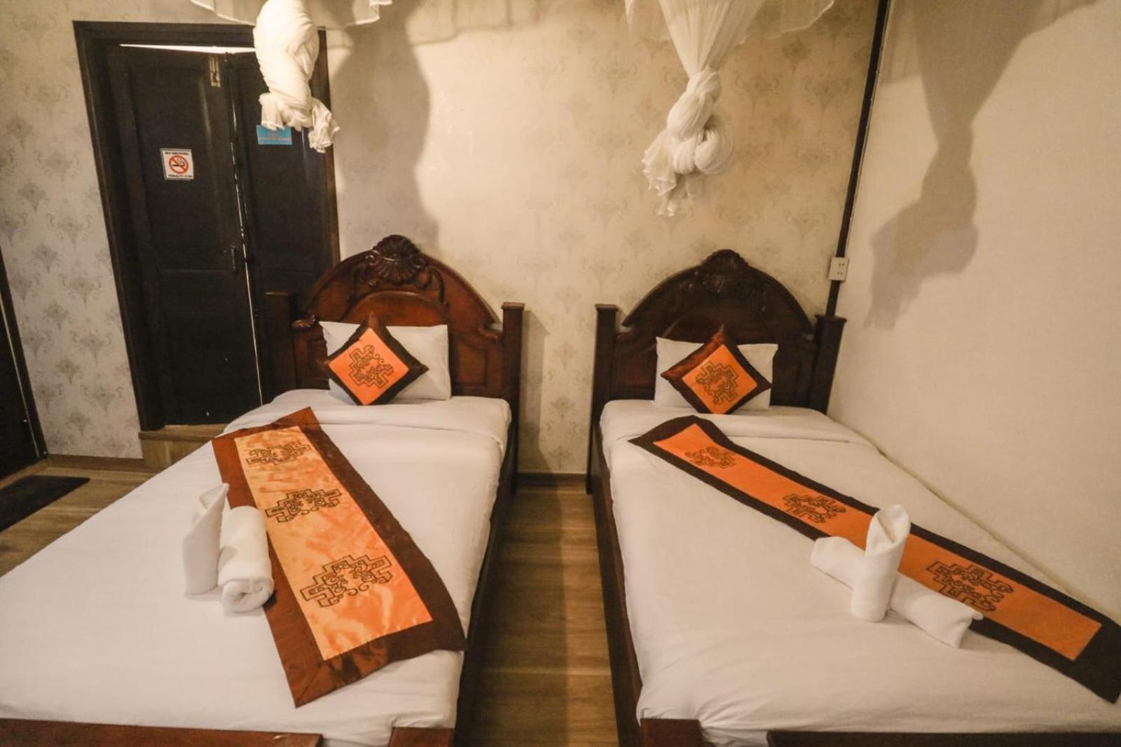 Ananta Hotel Luangprabang Extérieur photo